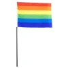 Regnbågsflagga på Pinne